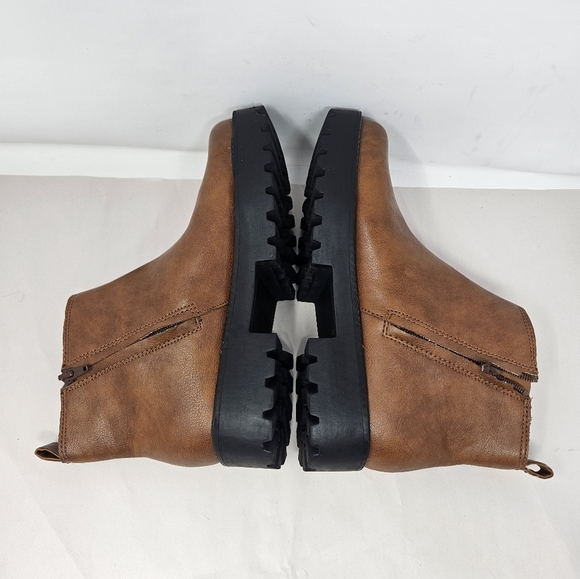 Zodiac Shiloh Cognac Faux Leather Bootie Womens Sz 8.5M Lug Sole Causal Comfort - Picture 7 of 11